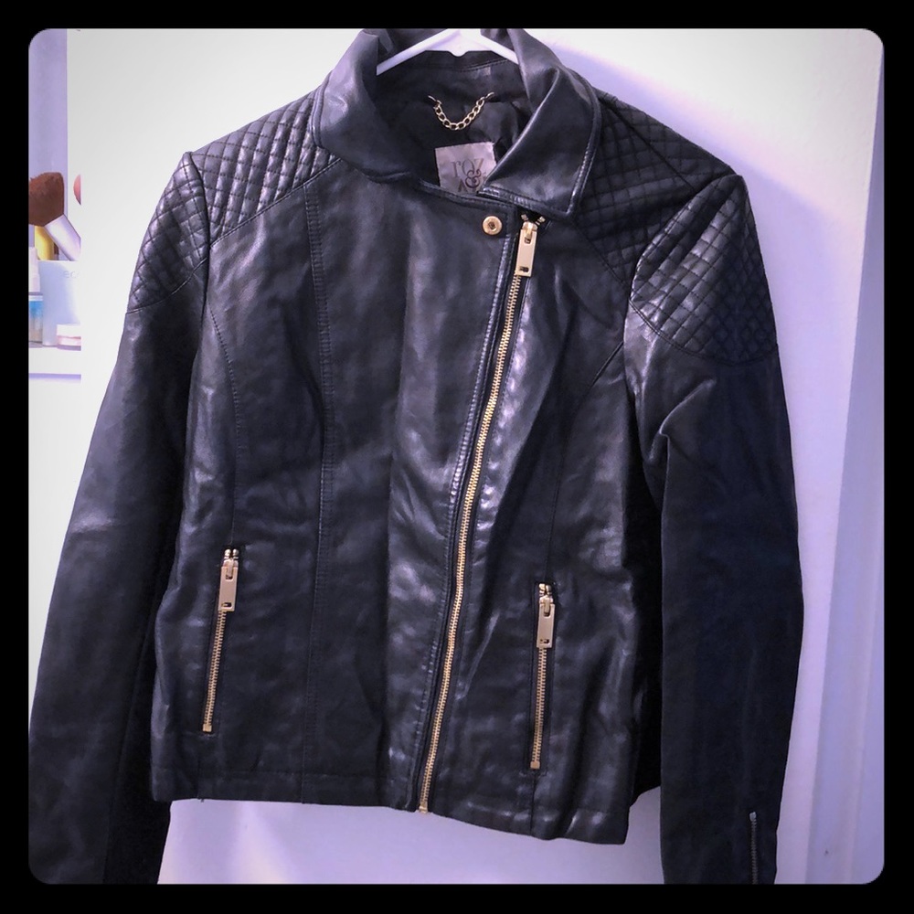 Roz & Ali Black Leather Jacket Size Small